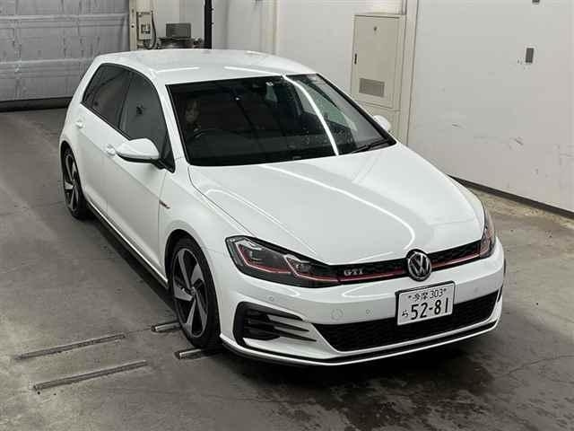 Import and buy VOLKSWAGEN GOLF GTI 2017 from Japan to Nairobi, Kenya