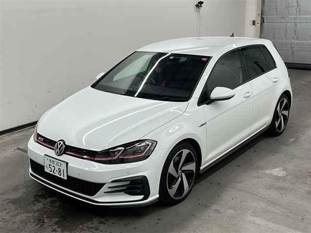 Import and buy VOLKSWAGEN GOLF GTI 2017 from Japan to Nairobi, Kenya