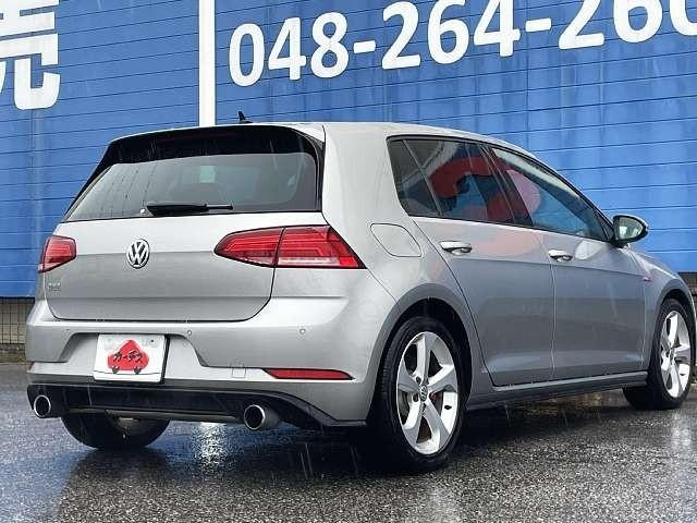 Import and buy VOLKSWAGEN GOLF GTI 2018 from Japan to Nairobi, Kenya