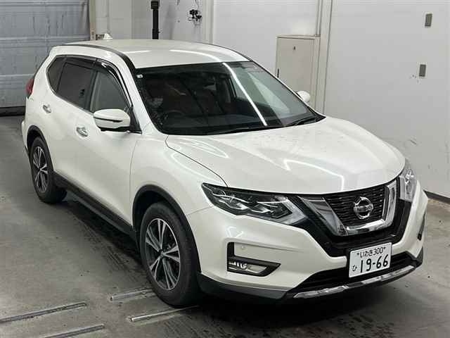 Import and buy NISSAN X-TRAIL 2018 from Japan to Nairobi, Kenya