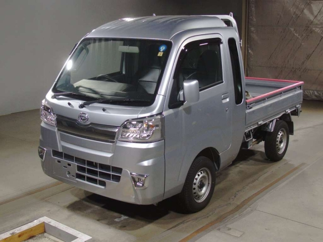 Import and buy DAIHATSU HIJET TRUCK 2018 from Japan to Nairobi, Kenya