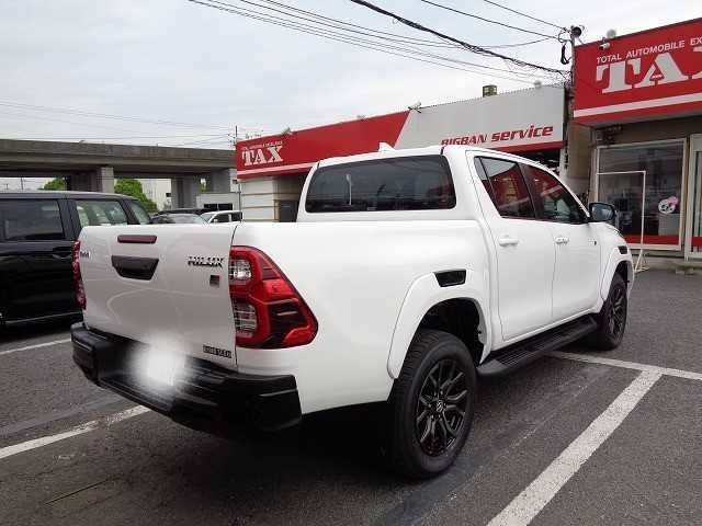 Import and buy TOYOTA HILUX 2023 from Japan to Nairobi, Kenya