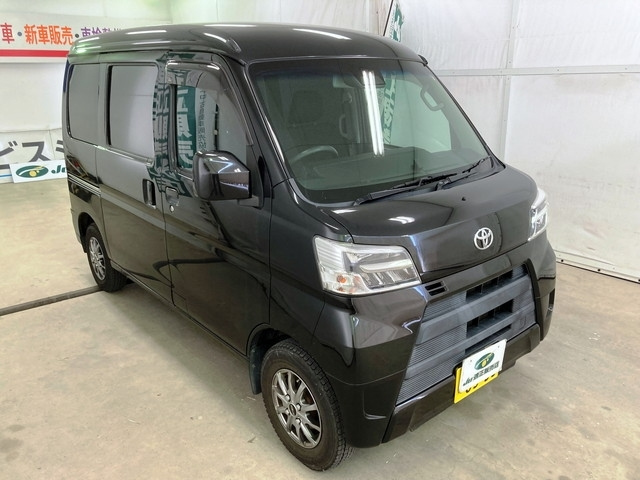 Import and buy TOYOTA PIXIS VAN 2020 from Japan to Nairobi, Kenya