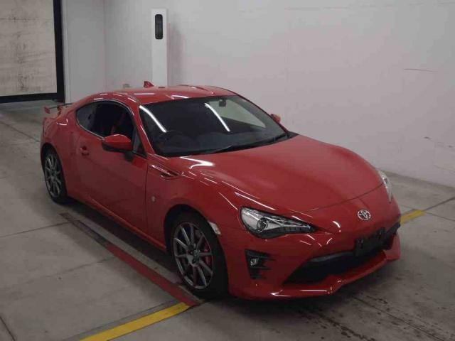 Import and buy TOYOTA 86 2017 from Japan to Nairobi, Kenya