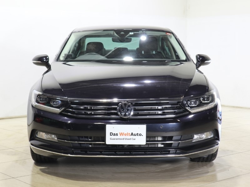 Import and buy VOLKSWAGEN PASSAT 2017 from Japan to Nairobi, Kenya