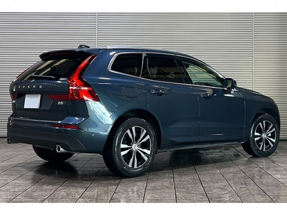 Import and buy VOLVO XC60 2021 from Japan to Nairobi, Kenya