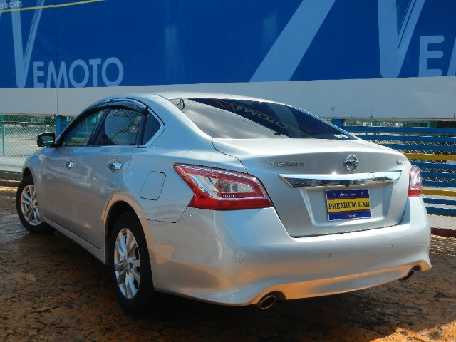 Import and buy NISSAN TEANA 2018 from Japan to Nairobi, Kenya