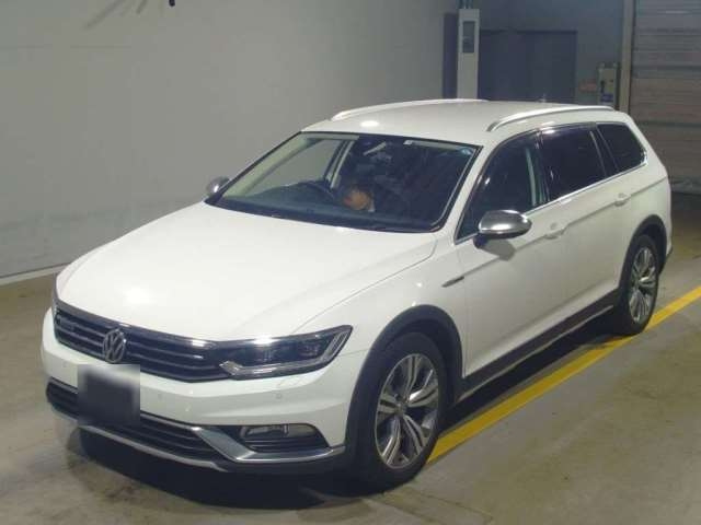 Import and buy VOLKSWAGEN PASSAT ALLTRACK 2019 from Japan to Nairobi, Kenya