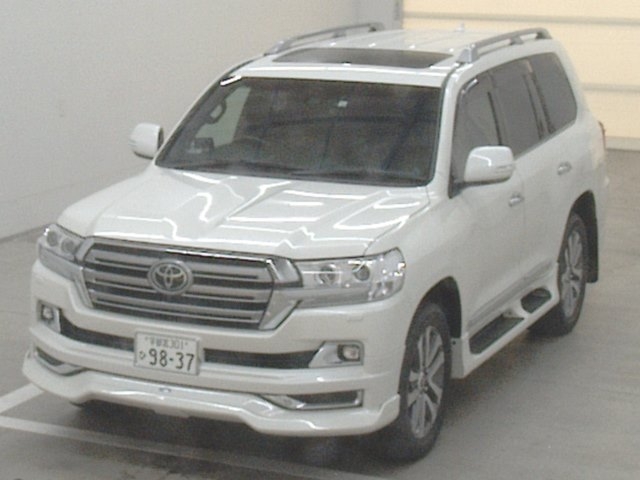 Import and buy TOYOTA LAND CRUISER 2018 from Japan to Nairobi, Kenya