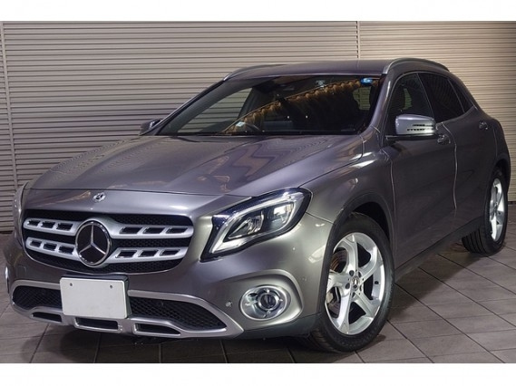 Import and buy MERCEDES BENZ GLA CLASS 2017 from Japan to Nairobi, Kenya