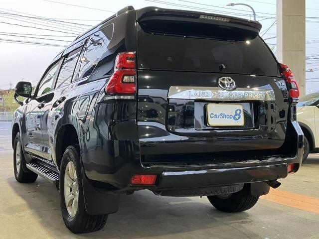 Import and buy TOYOTA LAND CRUISER PRADO 2018 from Japan to Nairobi, Kenya