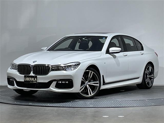 Import and buy BMW 7 SERIES 2018 from Japan to Nairobi, Kenya