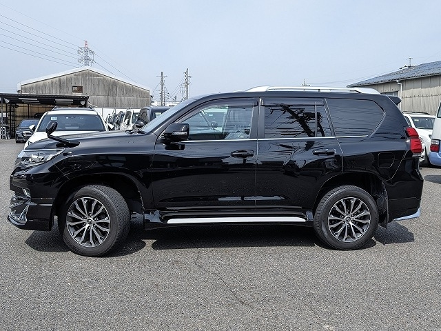 Import and buy TOYOTA LAND CRUISER PRADO 2020 from Japan to Nairobi, Kenya