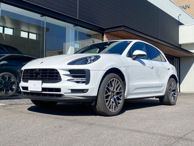 Import and buy PORSCHE MACAN 2019 from Japan to Nairobi, Kenya