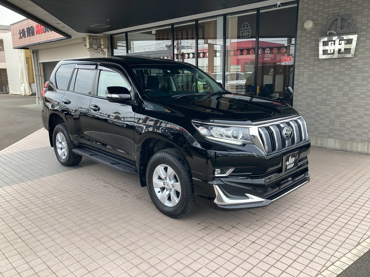 Import and buy TOYOTA LAND CRUISER PRADO 2020 from Japan to Nairobi, Kenya