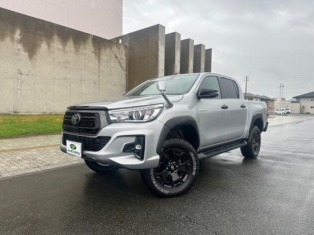 Import and buy TOYOTA HILUX 2019 from Japan to Nairobi, Kenya