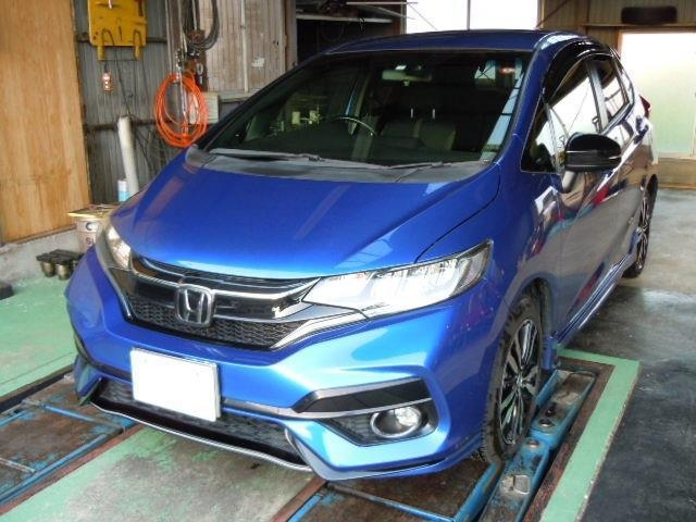 Import and buy HONDA FIT 2018 from Japan to Nairobi, Kenya