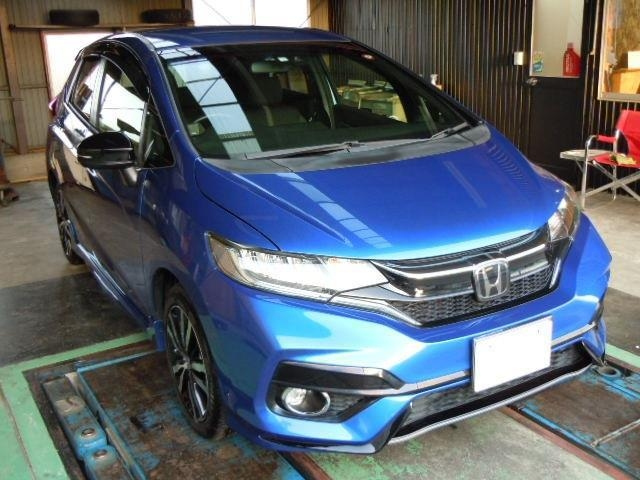 Import and buy HONDA FIT 2018 from Japan to Nairobi, Kenya