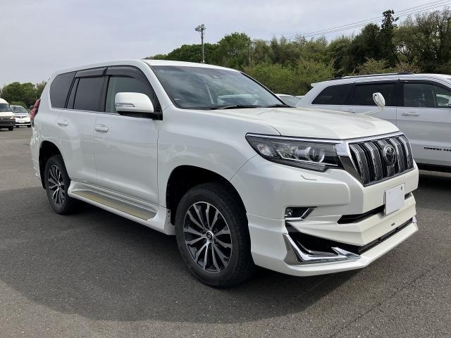 Import and buy TOYOTA LAND CRUISER PRADO 2018 from Japan to Nairobi, Kenya