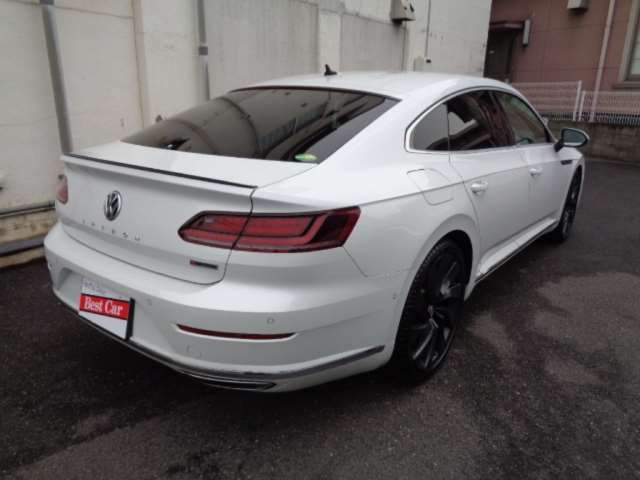 Import and buy VOLKSWAGEN ARTEON 2019 from Japan to Nairobi, Kenya