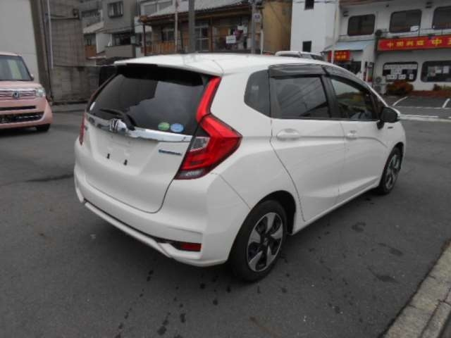 Import and buy HONDA FIT 2017 from Japan to Nairobi, Kenya