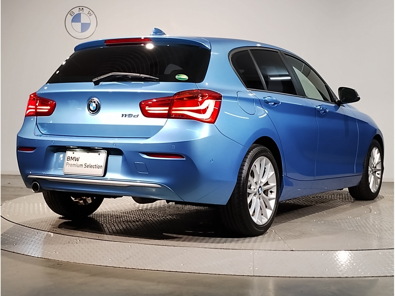 Import and buy BMW 1 SERIES 2019 from Japan to Nairobi, Kenya