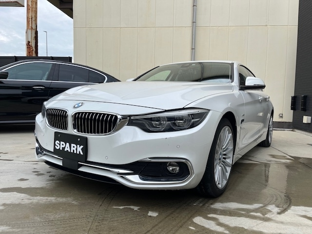 Import and buy BMW 4 SERIES 2018 from Japan to Nairobi, Kenya