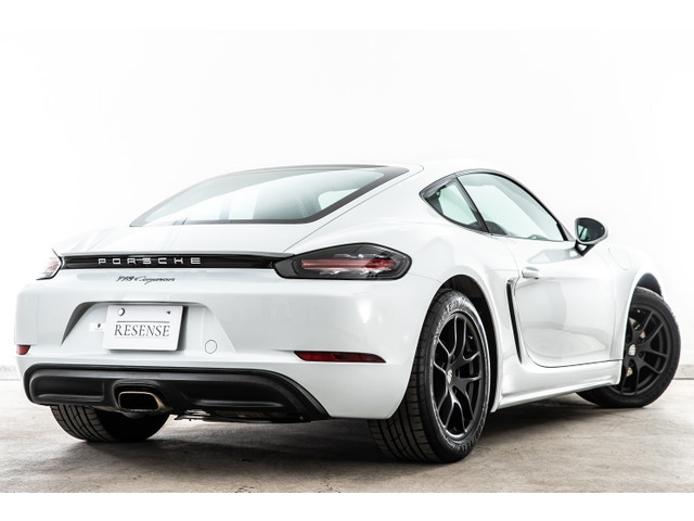 Import and buy PORSCHE 718 CAYMAN 2017 from Japan to Nairobi, Kenya