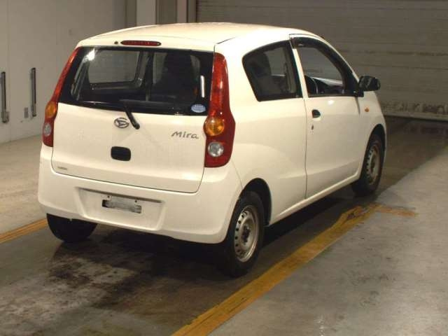 Import and buy DAIHATSU MIRA 2017 from Japan to Nairobi, Kenya