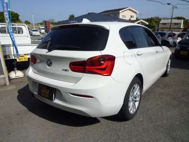 Import and buy BMW 1 SERIES 2017 from Japan to Nairobi, Kenya