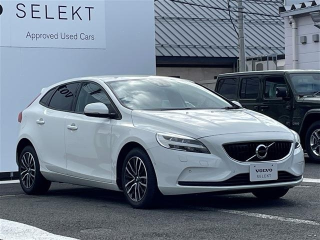 Import and buy VOLVO V40 2019 from Japan to Nairobi, Kenya