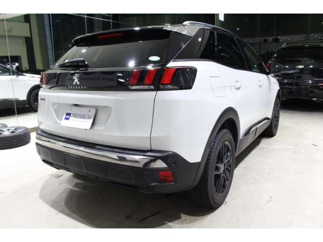 Import and buy PEUGEOT 3008 2018 from Japan to Nairobi, Kenya