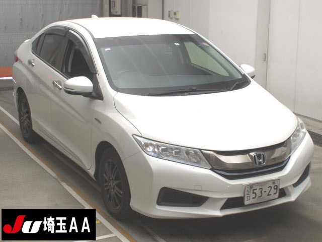 Import and buy HONDA GRACE 2017 from Japan to Nairobi, Kenya