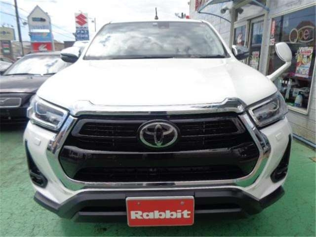 Import and buy TOYOTA HILUX 2021 from Japan to Nairobi, Kenya