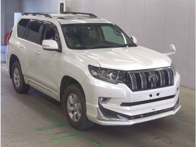 Import and buy TOYOTA LAND CRUISER PRADO 2018 from Japan to Nairobi, Kenya