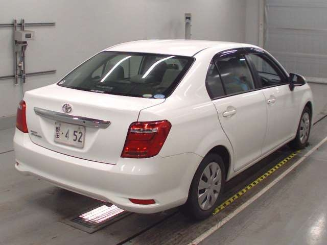 Import and buy TOYOTA COROLLA AXIO 2017 from Japan to Nairobi, Kenya