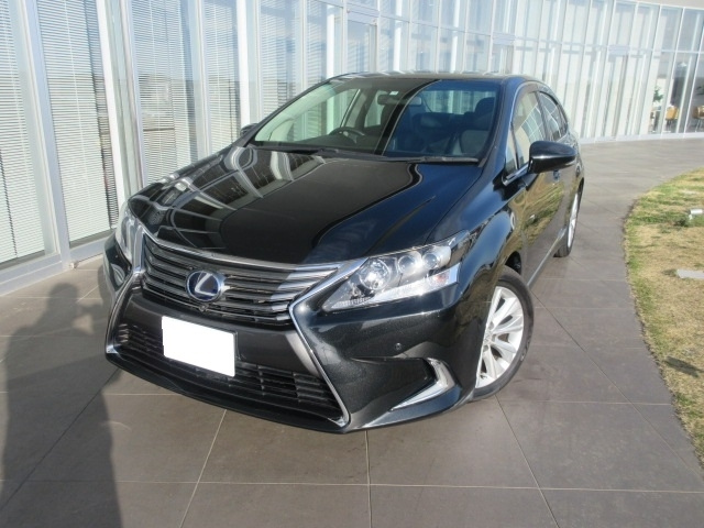 Import and buy LEXUS HS 2017 from Japan to Nairobi, Kenya