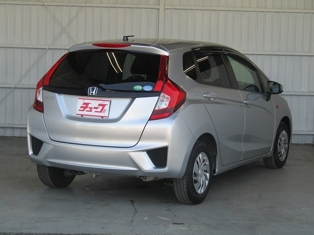 Import and buy HONDA FIT 2017 from Japan to Nairobi, Kenya