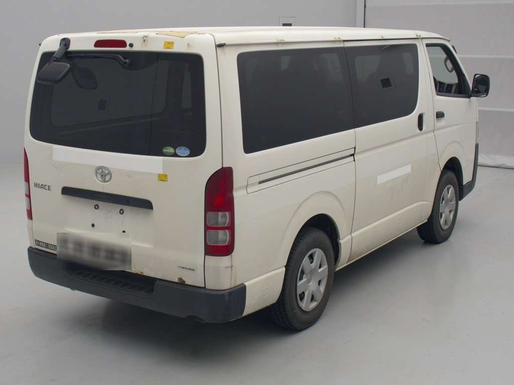 Import and buy TOYOTA HIACE VAN 2018 from Japan to Nairobi, Kenya