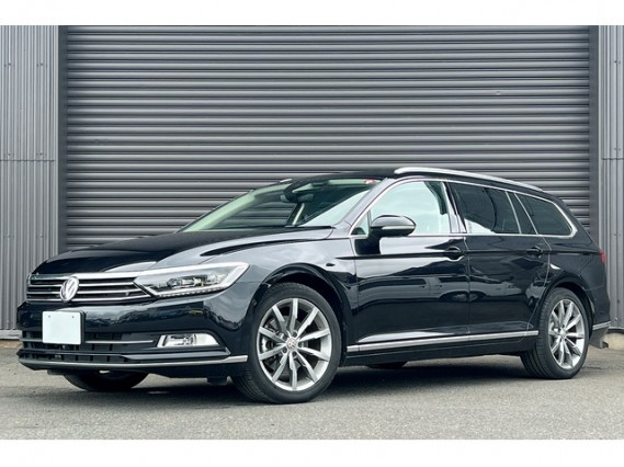 Import and buy VOLKSWAGEN PASSAT VARIANT 2019 from Japan to Nairobi, Kenya