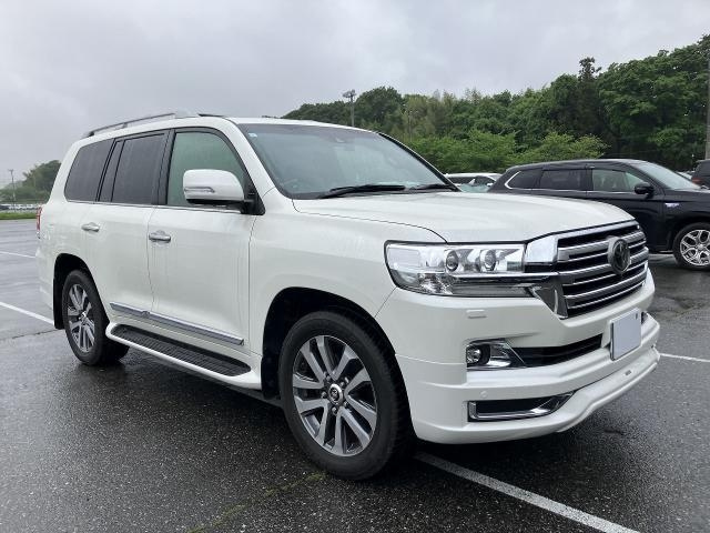 Import and buy TOYOTA LAND CRUISER 2017 from Japan to Nairobi, Kenya