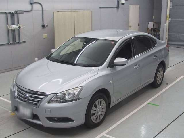 Import and buy NISSAN BLUEBIRD SYLPHY 2018 from Japan to Nairobi, Kenya