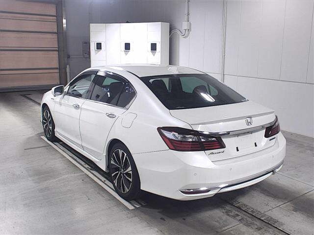 Import and buy HONDA ACCORD 2017 from Japan to Nairobi, Kenya