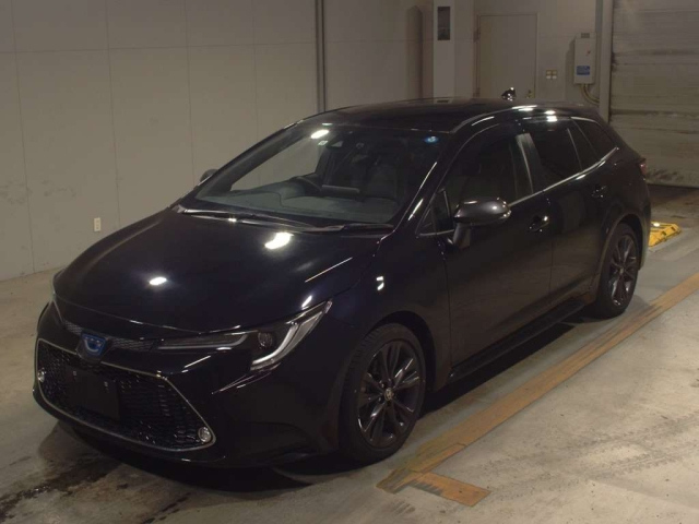 Import and buy TOYOTA COROLLA TOURING 2020 from Japan to Nairobi, Kenya