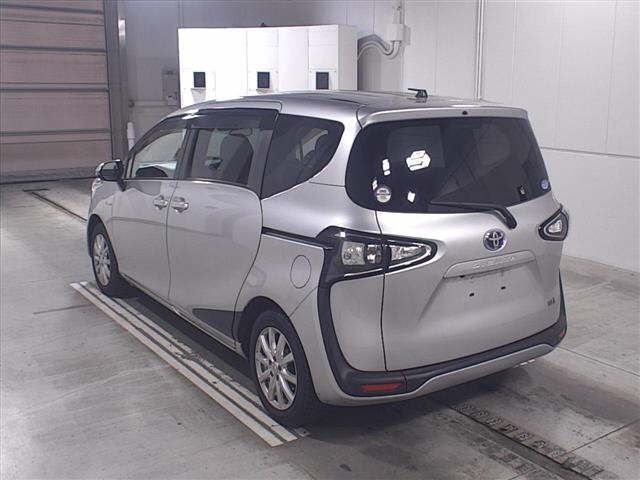 Import and buy TOYOTA SIENTA 2019 from Japan to Nairobi, Kenya