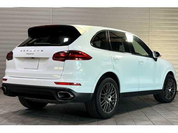 Import and buy PORSCHE CAYENNE 2017 from Japan to Nairobi, Kenya