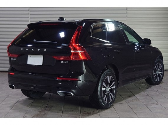 Import and buy VOLVO XC60 2021 from Japan to Nairobi, Kenya