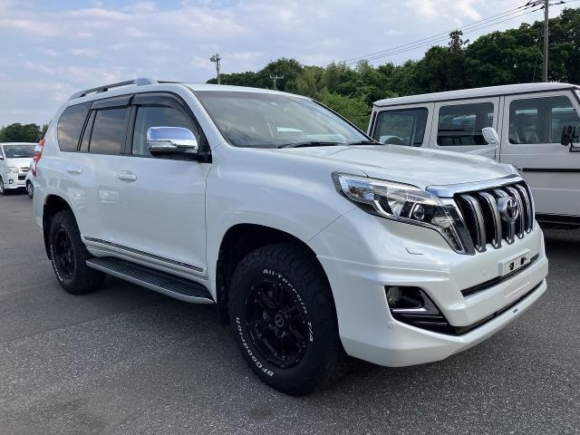 Import and buy TOYOTA LAND CRUISER PRADO 2017 from Japan to Nairobi, Kenya