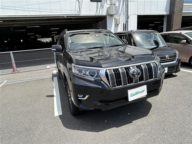 Import and buy TOYOTA LAND CRUISER PRADO 2018 from Japan to Nairobi, Kenya