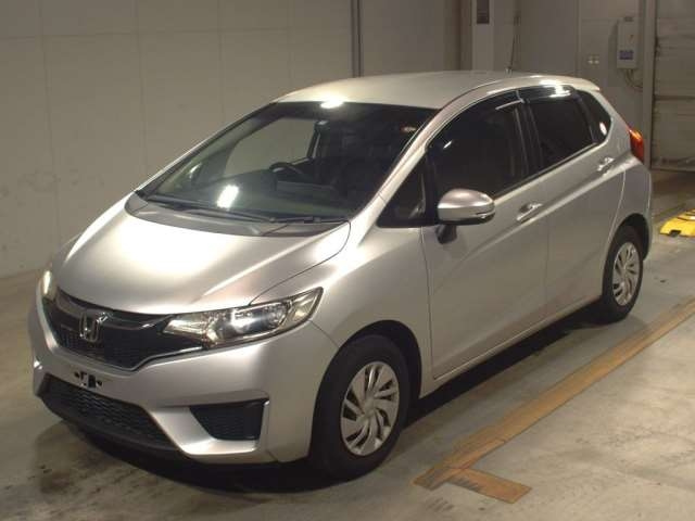 Import and buy HONDA FIT 2017 from Japan to Nairobi, Kenya